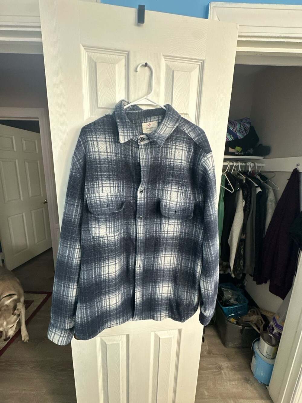 True Grit Men's Blue and White Plaid Heavyweight Flannel Overshirt Shacket